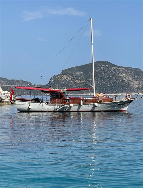 Kalamaki 1 Boat