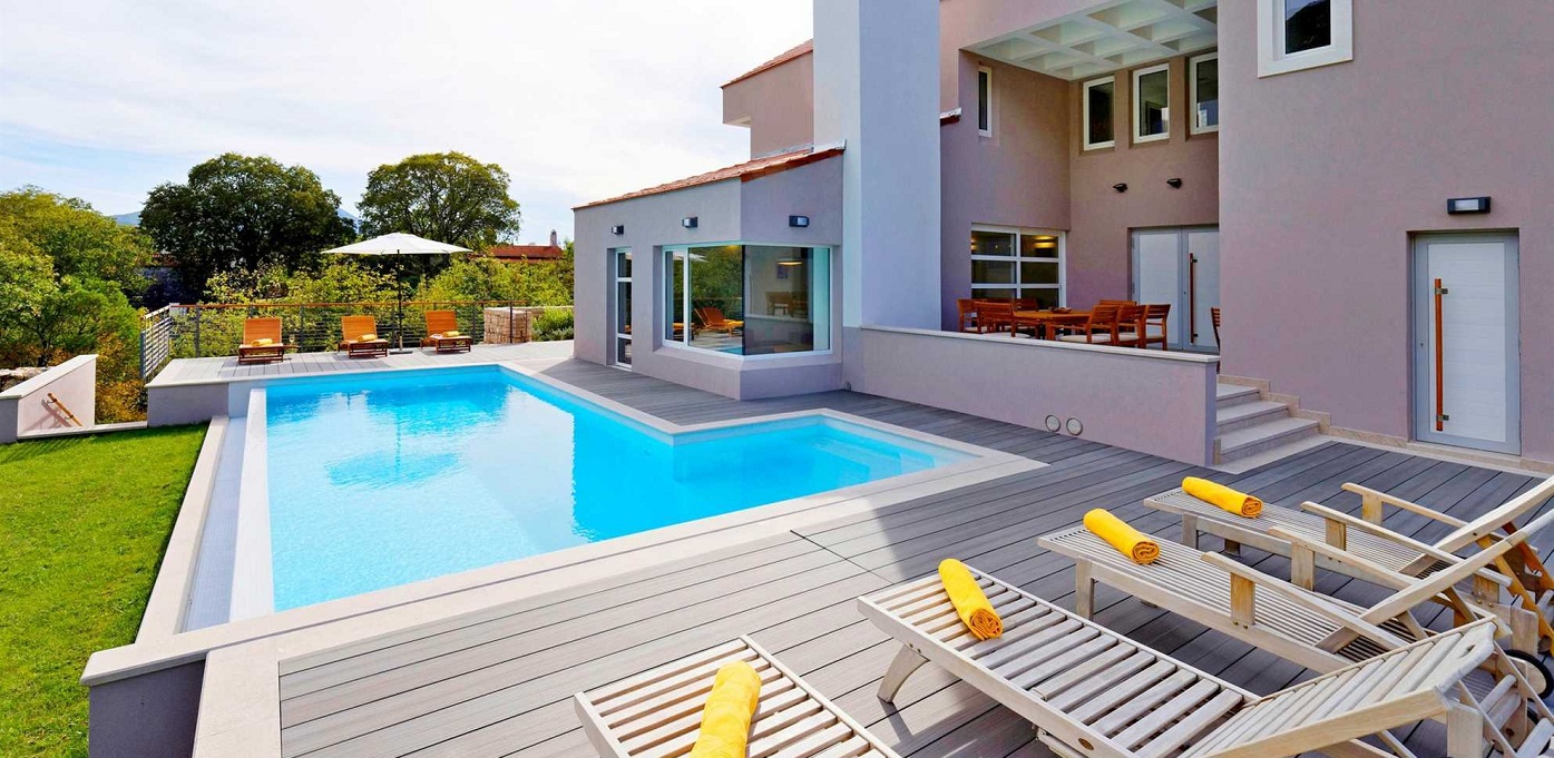 Villa Jure, Župa