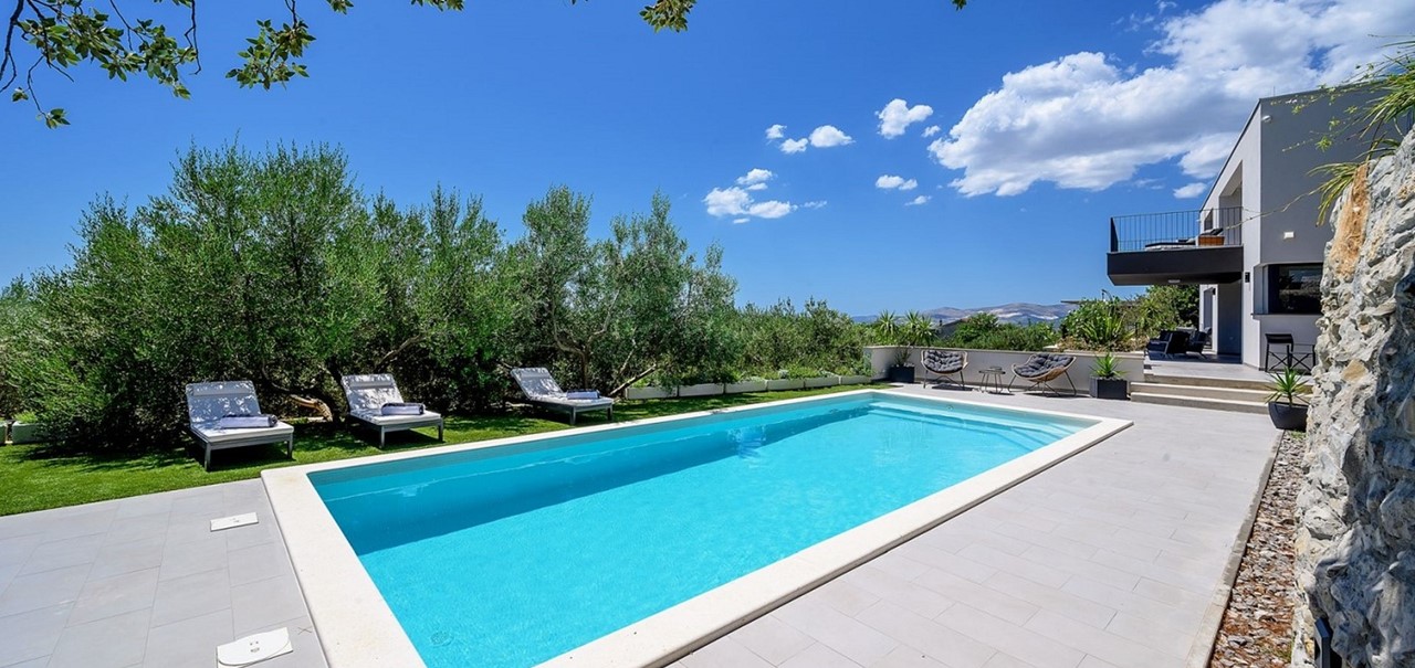 Villa 115 108