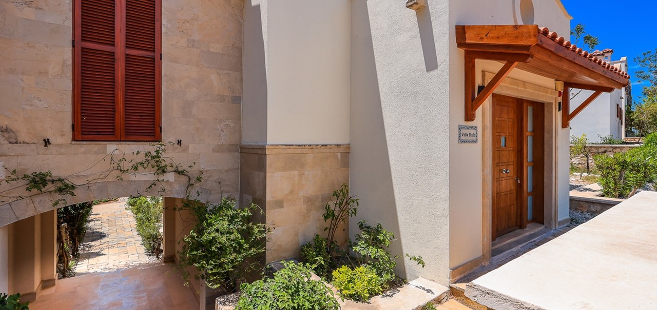 Villa Kalu Lavanta Kalkan Entrance 1 KA0A000135