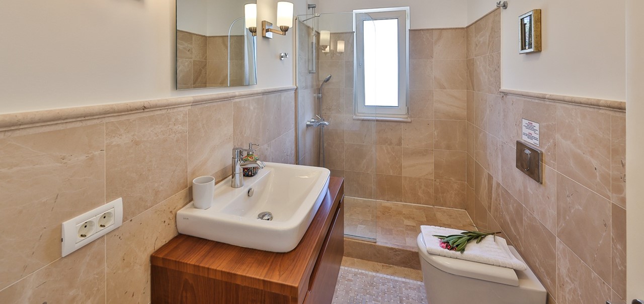 Villa Kalu Lavanta Kalkan Bathroom 1 KA0A00019
